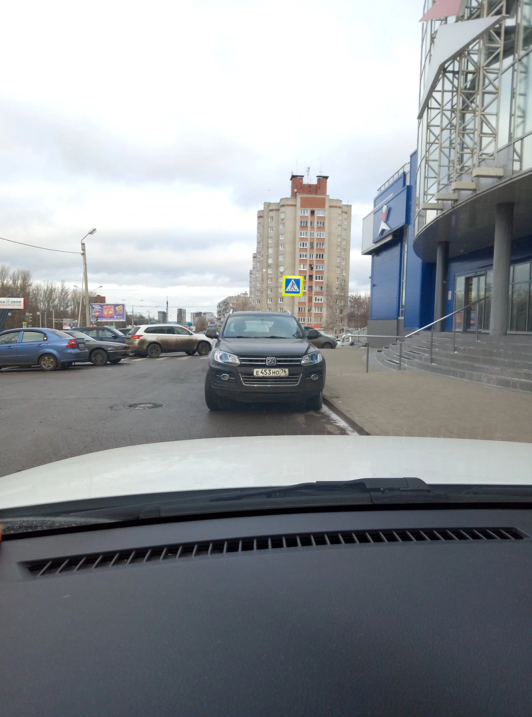 P81124-140236.webp