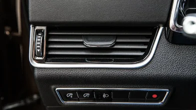 13 Zotye-Coupa-vozduhovod.jpg 13 Zotye-Coupa-vozduhovod.jpg